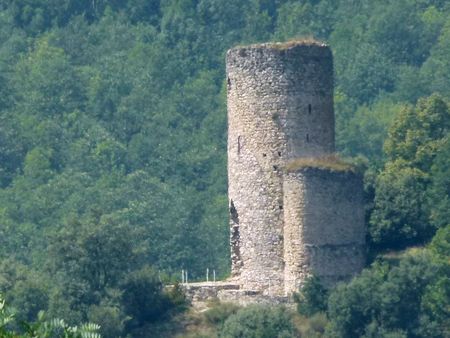 La tour de Corsavy