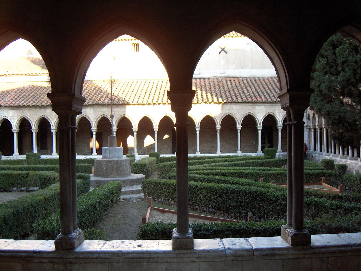 Abbaye Ste Marie d'Arles