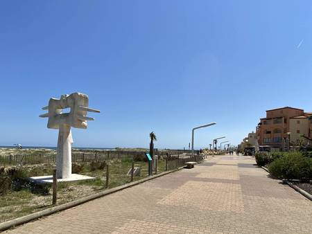 L'allée des arts, le front de mer Nord du Barcarès