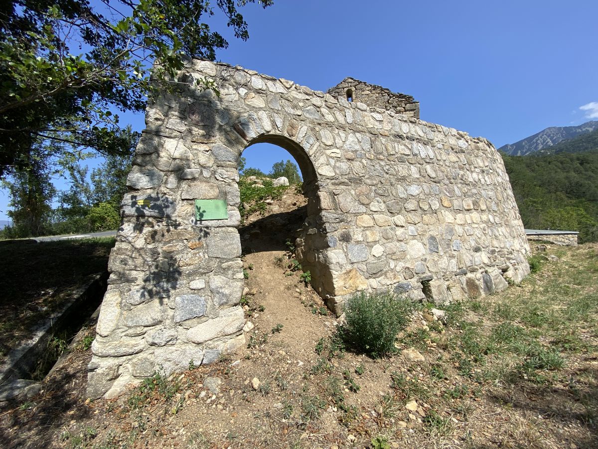 Chapelle St Pierre de Fillols