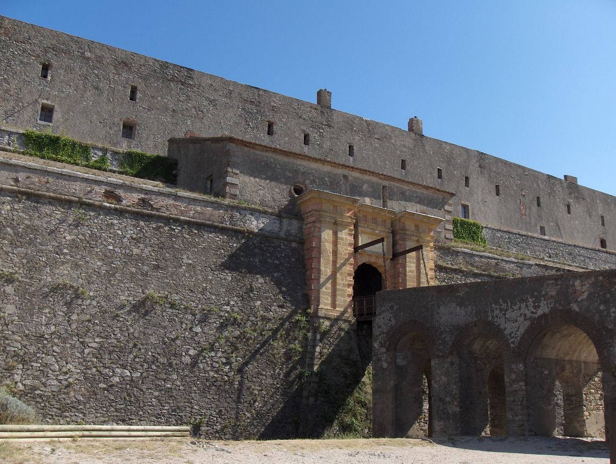 Fort de Bellegarde