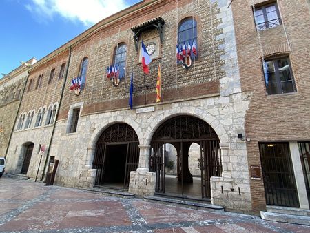 L'hôtel de ville de Perpignan, un bâtiment historique sous plus d'un aspect.