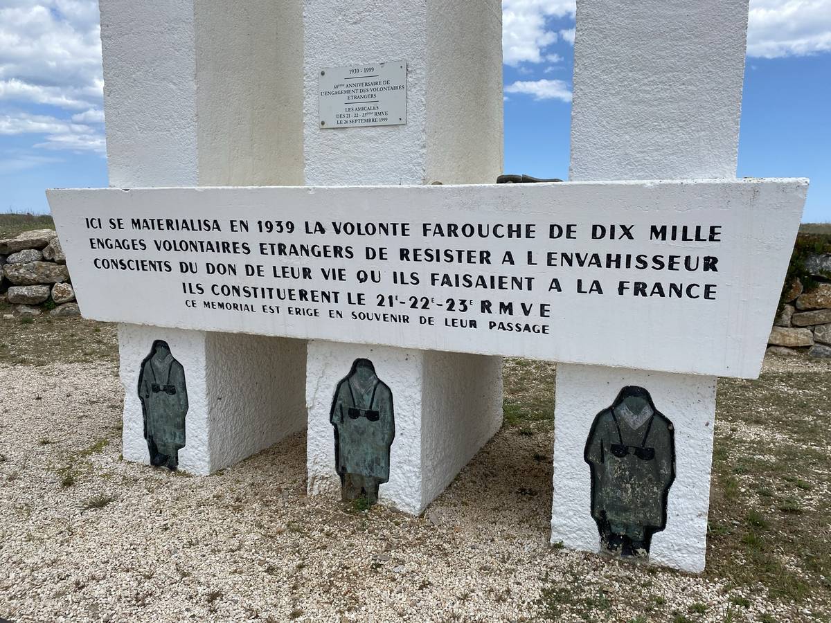 Monument aux engagés volontaires