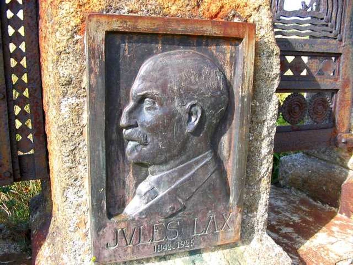 Monument à Jules Lax