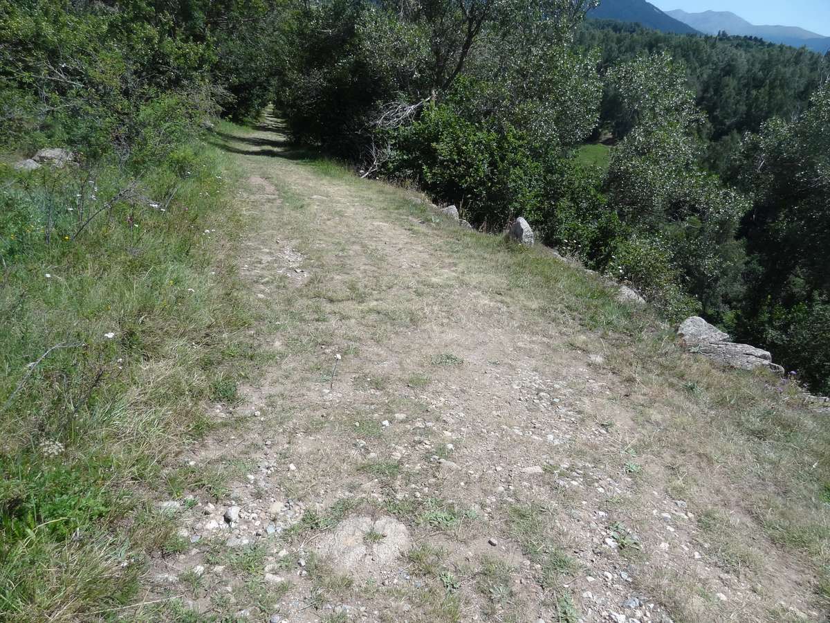 Mur de soutènement de la voie royale