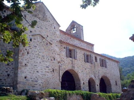 Le prieuré Ste Marie du Vilar, à Villelongue-dels-Monts