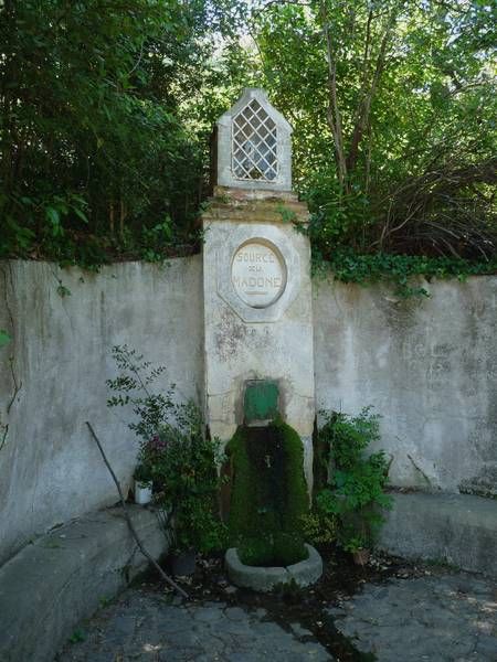 Fontaine de la Madona