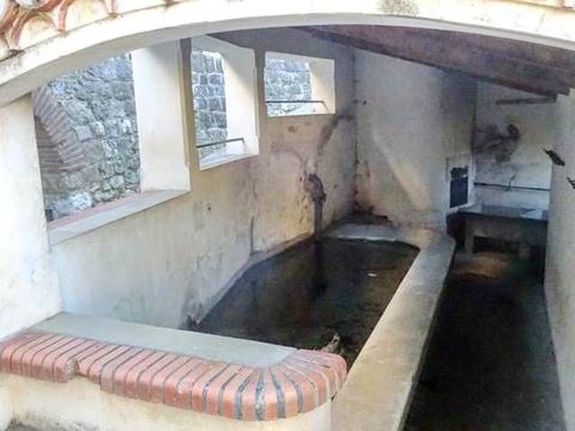 Lavoir rue du Général de Gaulle