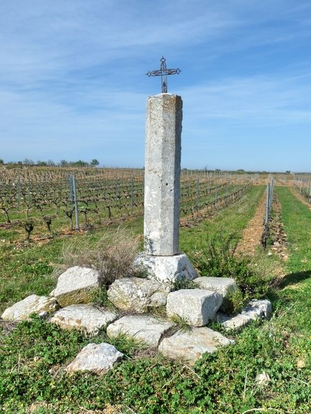 Croix en fer forgé