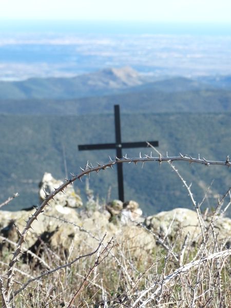 Croix en fer forgé