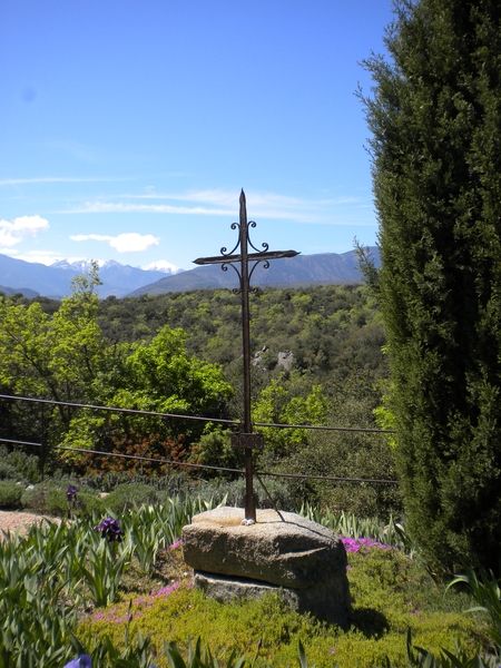 Croix de fer forgé