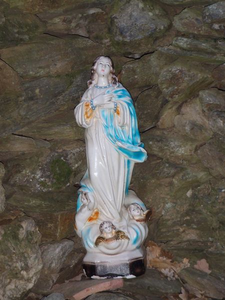 Statue de Sainte Julie
