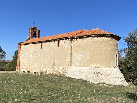 La chapelle Saint-Sébastien, à Fourques.
