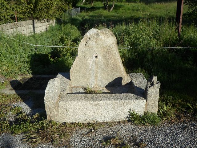 Fontaine en pierre