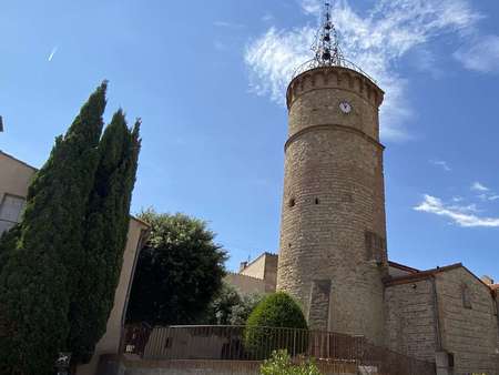 La tour-clocher