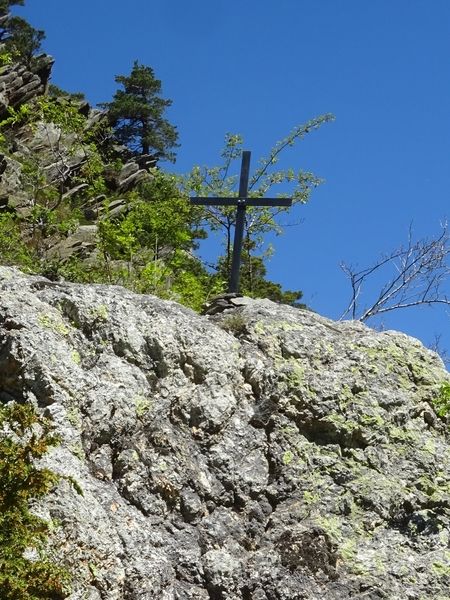 Croix de fer forgé