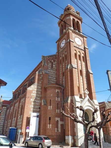 Eglise des Saintes-Hosties