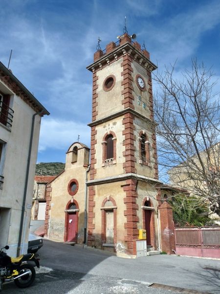 Eglise Saint-Pierre et le clocher civil