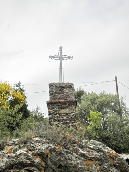 Croix de fer forgé