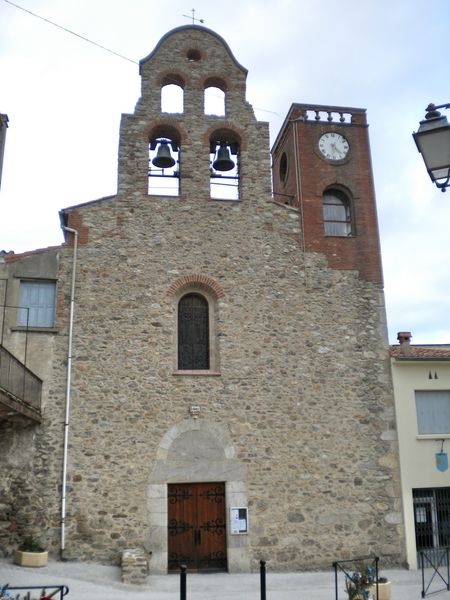  Eglise Saint-Assiscle et Sainte-Victoire