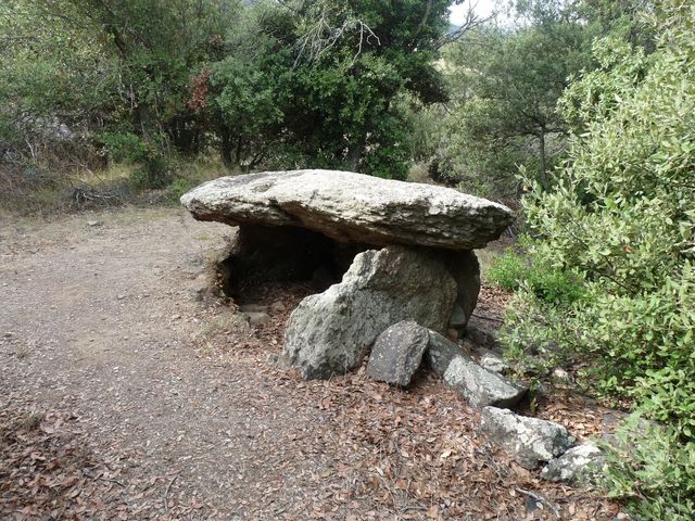 Dolmen de las Apostados