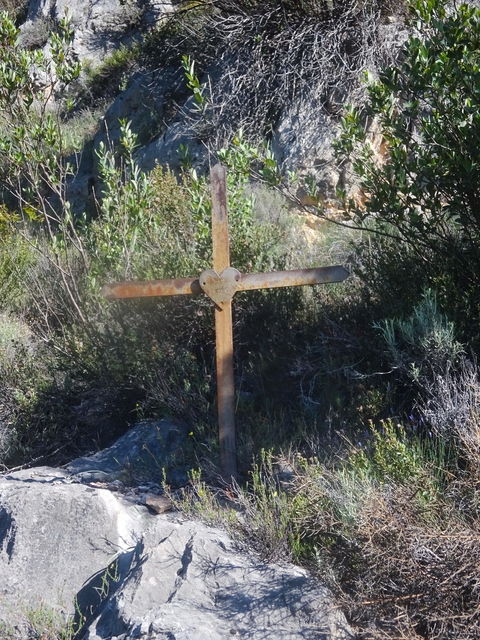 Différentes croix sur le chemin de Notre-Dame-de-Vie