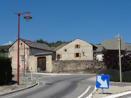 Le hameau de villeneuve-des-Escaldes